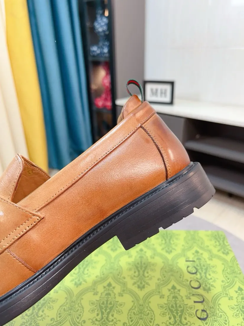 Men's shoes 💰500🌹🌹[GUCCI Gucci] A new style of formal men's leather shoes is coming ~ The original quality upper is made of Italian cowhide➕The leather is soft and delicate, comfortable and soft. The top layer of genuine leather, rubber wear-resistant outsole, the shoe shape is dignified and domineering, and the luxury charm is not concealed! The natural and free nouveau riche leads the trend. Code number: 38-44